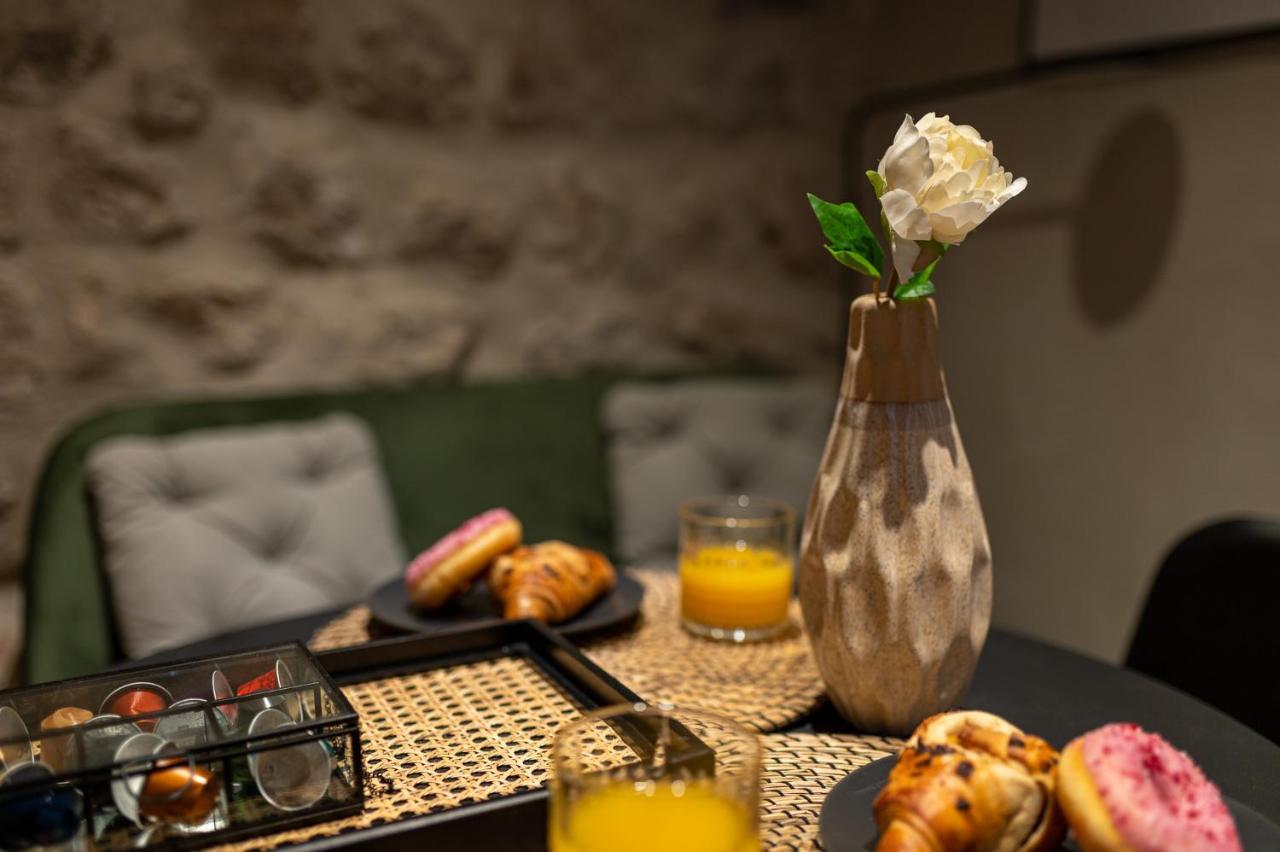 Superior 1 Bedroom Apartment Gabriela Next To Buza Beach Dubrovnik Bagian luar foto